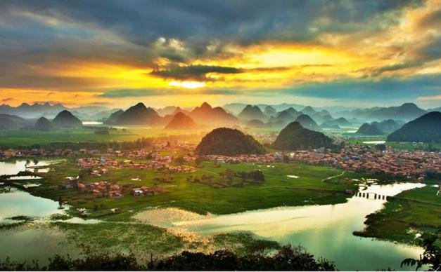 云南落地自驾9日游：落地自驾彩云之南-坝美、普者黑、元阳、版纳、抚仙湖9日休闲之旅