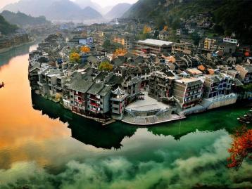 貴陽集合貴州7日落地自駕游：西江千戶苗寨-荔波小七孔-肇興侗寨7日黔東南之旅