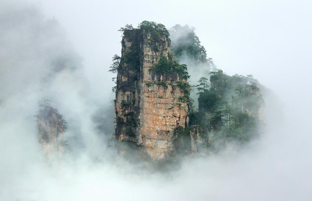 山东出发到湖南6日自驾游：凤凰古城-张家界-德夯苗寨6日湘西自驾游自驾游