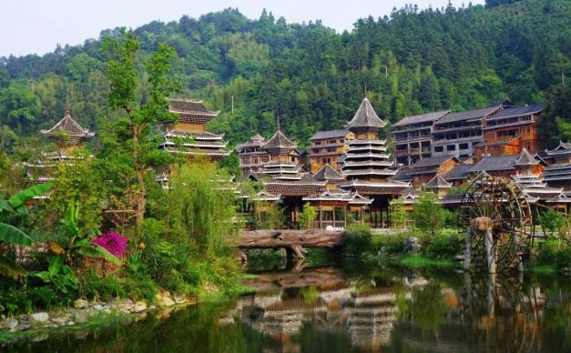 西安出发黔东南7日自驾游：肇兴侗寨-岜沙苗寨-荔波小七孔-镇远古城7日贵州之旅