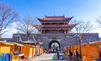 成都出发云南7日自驾：大理洱海-腾冲火山地热-瑞丽一寨两国7日自驾游自驾游