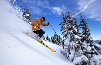 长沙出发湖北神农架5日自驾游：探秘神农架-问道武当山-冬季滑雪5日游-游推荐