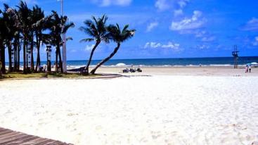 成都出发广西中越边境7日自驾游：万峰林-德天大瀑布-鹅泉-北海7日自驾游-推荐