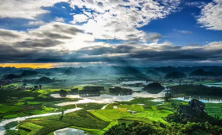 成都出發(fā)色彩云南8日自駕：元謀土林-普者黑-撫仙湖彩云之南8日自駕自駕游