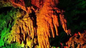 2日北京京郊自驾游：银狐洞-霞云岭-七彩艺术小镇2日北京周边自驾游-推荐