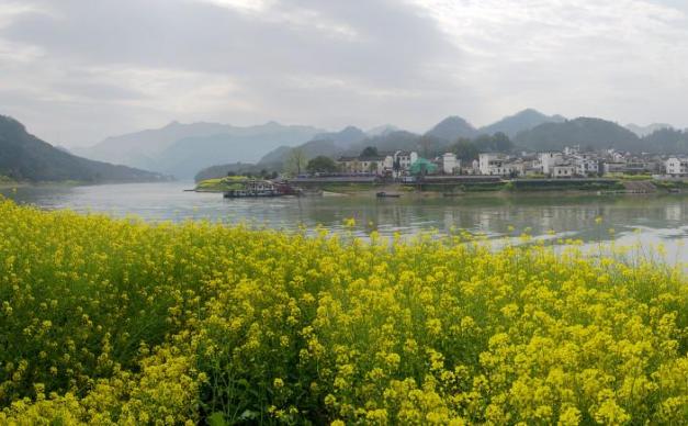 青岛到徽州5日自驾游：三河古镇+丰乐湖+潜口民居+棠樾牌坊群+花山谜窟自驾之旅