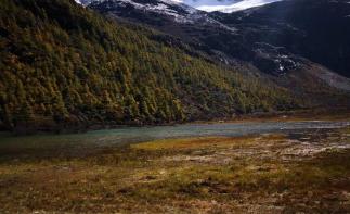 成都到稻城色達(dá)9日自駕游：新都橋-四姑娘山-稻城亞丁-色達(dá)10日川西大環(huán)線自駕游自駕游