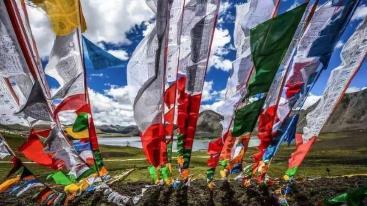 成都出发西藏拉萨13日自驾游：布达拉宫-可可西里-墨脱-茶卡盐湖自驾游-推荐