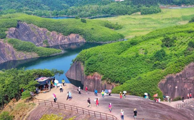 湖北出发湖南郴州3日自驾游：郴州资兴-小东江-高椅岭水上丹霞-板梁古村3日自驾活动
