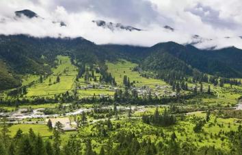 拉萨集合5日西藏拼车游：墨脱-波密-鲁朗-加查5日拼车自驾西藏-游推荐