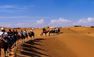 山东到宁夏6日自驾游：波浪谷-难关清真寺-水洞沟-镇北堡-沙坡头6日自驾游自驾游