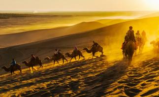 全国出发甘肃新疆4日自驾游：丹霞-嘉峪关城楼-火焰山-葡萄沟4日自驾游自驾游