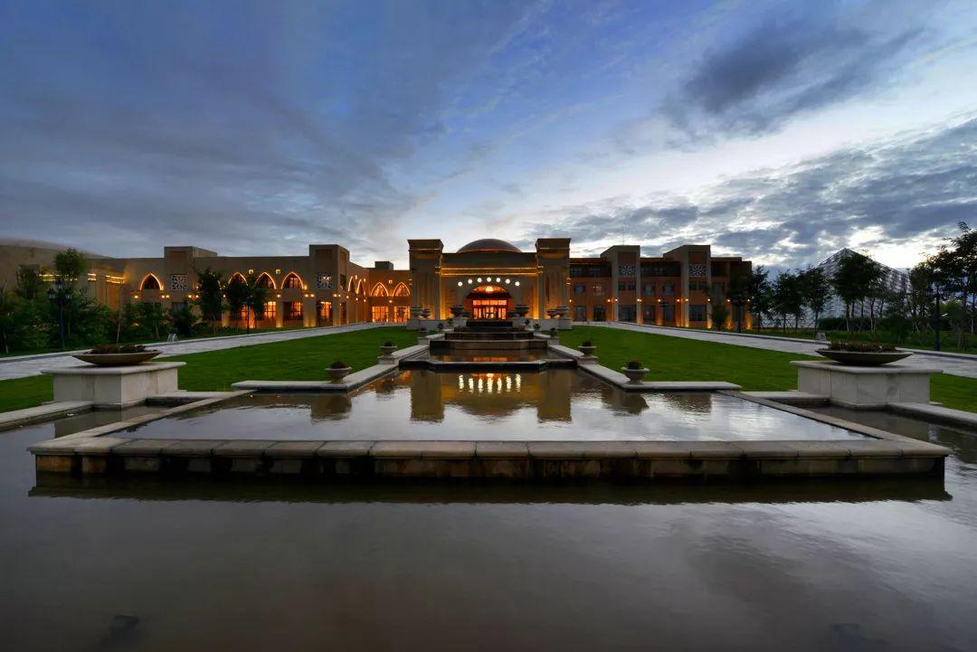 鄂尔多斯集合内蒙古库布其沙漠七星湖、鄂尔多斯大草原、成吉思汗陵5天4晚野奢自驾游自驾游