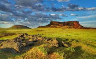北京周边2日自驾游：探神秘草原火山、观辉腾锡勒草原亚洲最大风车阵自驾游