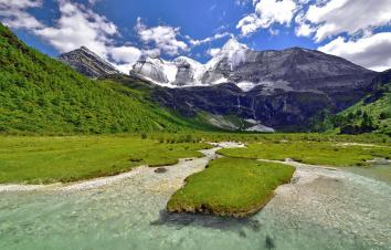 江西出發(fā)大香格里拉15日環(huán)線自駕：稻城亞丁-新都橋-梅里雪山-瀘沽湖-麗江古城15日自駕游-游推薦