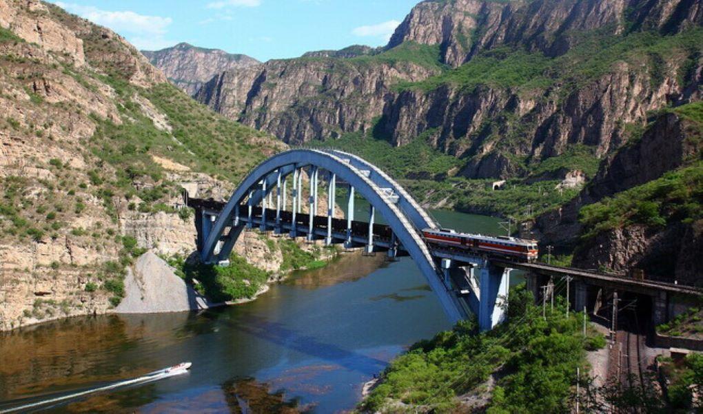 北京周边1日自驾游：龙门沟一线天-幽州峡谷连穿，自驾京西峭壁风光自驾游