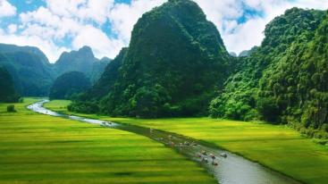 全国出发南北穿越越南6日落地自驾游：岑山海滩-陆龙湾-发焰石大教堂6日休闲自驾游-推荐