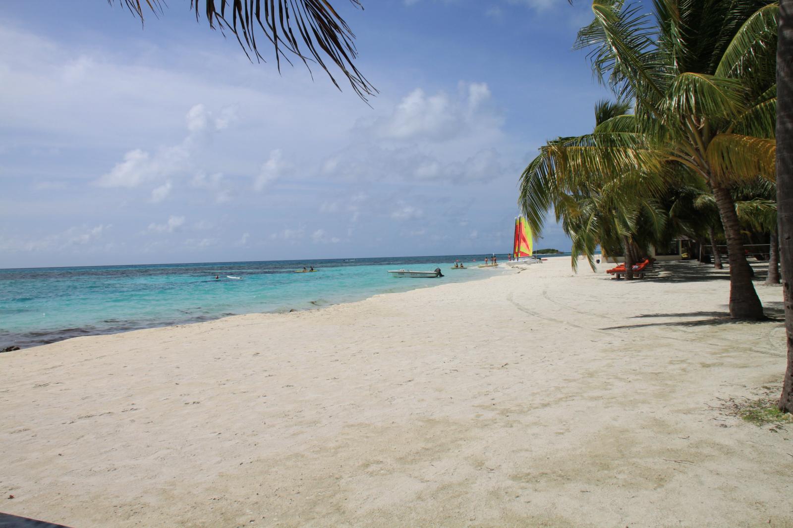 东兴口岸集合越南6日自驾游：越南芒街-下龙湾-吉婆岛6日沙滩海鲜美食自驾游自驾游