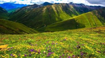 成都周边两日自驾游；木雅圣地-木格措2日自驾游-推荐