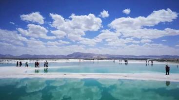 武汉出发陕甘青13日西北大环线：麦积山石窟-张掖七彩丹霞-嘉峪关-青海湖13日自驾游-推荐