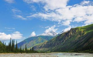 烏魯木齊集合新疆7日落地自駕游：賽里木湖-獨庫公路-伊犁河谷7日新疆落地自駕自駕游