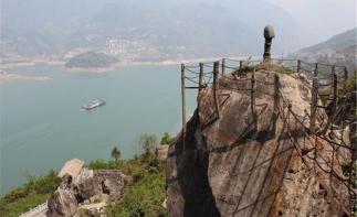 武汉出发湖北秭归2日自驾游：穿越三峡专用公路-屈原故里-链子崖2日自驾活动自驾游