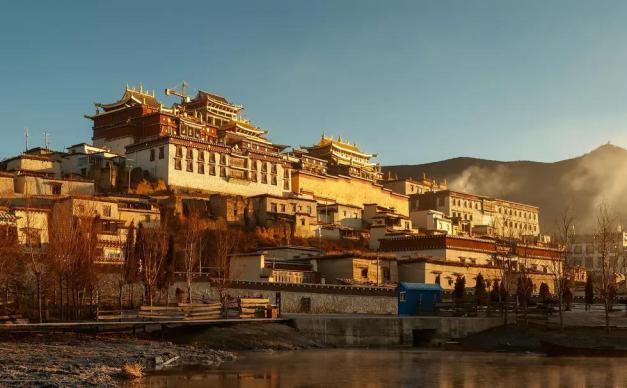 重庆出发寻梦香巴拉9日川滇自驾游：泸沽湖-丽江-香格里拉-稻城亚丁-新都桥9日自驾游