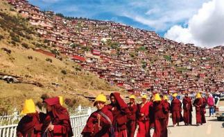 成都出发川西6日自驾游：稻城亚丁-色达佛国-新都桥6日自驾游自驾游