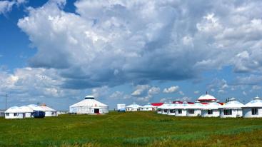 山东出发内蒙呼伦贝尔10日自驾游：满洲里-五大连池-呼伦湖10日四大草原穿越之旅-推荐