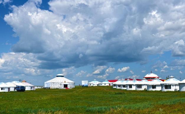 山东出发内蒙呼伦贝尔10日自驾游：满洲里-五大连池-呼伦湖10日四大草原穿越之旅