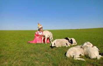 内蒙古呼伦贝尔大草原5日自驾游：莫日格勒河-满洲里-彩带河滑草-草原骑马5日落地自驾游-游推荐