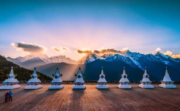 重庆出发云南香格里拉12日自驾游：泸沽湖-丽江-香格里拉-新都桥12日滇藏自驾游