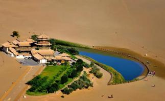 重慶出發(fā)甘肅青海13日自駕游：翡翠湖-嘉峪關-敦煌-張掖13日大環(huán)線西北自駕游自駕游