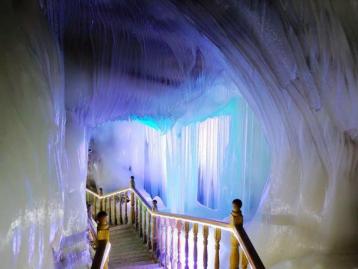 北京出发芦芽山自驾2日游：探万年冰洞、荷叶坪2日避暑自驾游