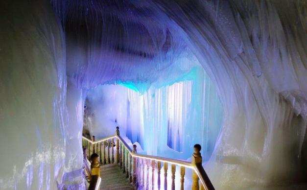 北京出发芦芽山自驾2日游：探万年冰洞、荷叶坪2日避暑自驾游