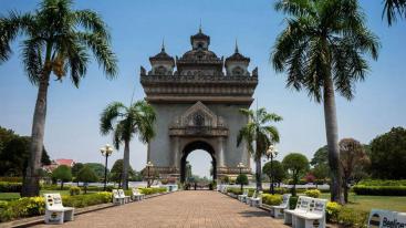 成都出发老挝8日自驾游：琅勃拉邦-万荣-昆明8日境外自驾游-推荐