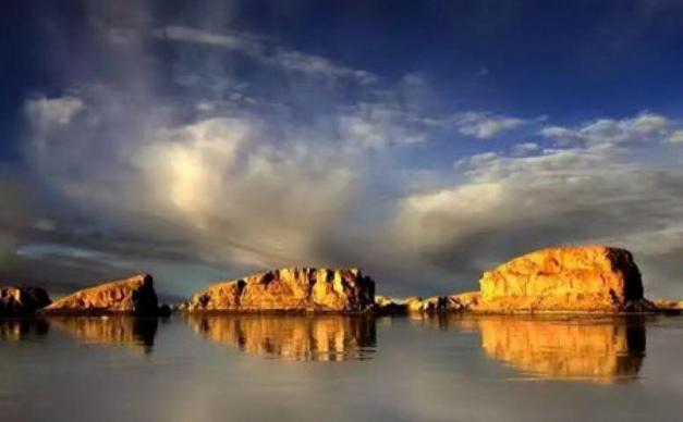 北京出发青甘宁10日西北自驾游：青海湖-莫高窟-嘉峪关-张掖丹霞10日西北大环线