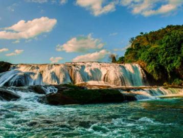 陕西出发贵州7日自驾游：黄果树瀑布+万峰林+马岭河大峡谷+晴隆二十四拐7日自驾