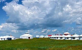 山东出发内蒙古乌拉盖6日自驾游：狼图腾-玉龙沙湖-北戴河6日草原/林海/沙漠穿越自驾游自驾游