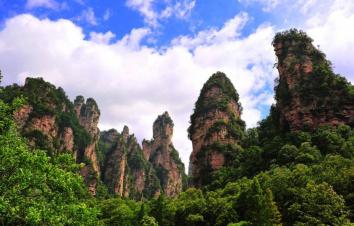 北京出发湖南10日自驾游：张家界-凤凰古城-橘子洲头-岳阳楼10日自驾-游推荐