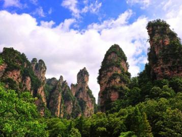 北京出发湖南10日自驾游：张家界-凤凰古城-橘子洲头-岳阳楼10日自驾