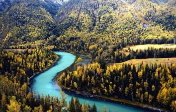 山东出发新疆26日自驾游：塔克拉玛干沙漠-葡萄沟-吐鲁番-天山天池梦幻全景新疆26日游-游推荐