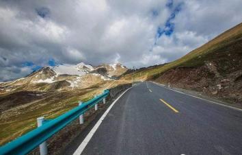 北京出发新疆28日自驾游：红其拉甫-喀纳斯-独库公路-吐鲁番28日自驾-游推荐