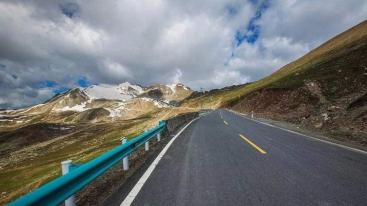 北京出发新疆28日自驾游：红其拉甫-喀纳斯-独库公路-吐鲁番28日自驾-推荐