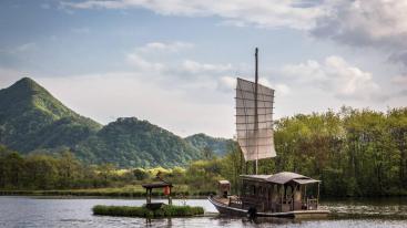 山东出发湖北9日自驾游：神农架-武当山-恩施大峡谷-狮子关美景赏析9日休闲游-推荐