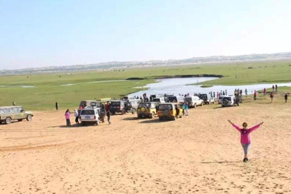 北京出发锡林郭勒3日自驾游：金莲川赏花节-浑善达克沙地-探险穿越3日草原自驾游自驾游