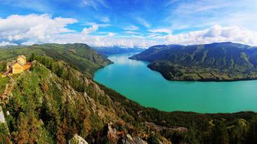 北京出发青海新疆30日自驾游：青海-额济纳旗-南北疆环线30日自驾游-推荐