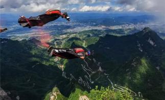 山东出发湖南张家界凤凰6日自驾游：张家界-凤凰古城-芙蓉镇-墨戎苗寨6日游自驾游