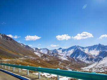 乌鲁木齐出发南疆北疆19日自驾游：喀纳斯-喀什-温宿大峡谷-禾木-可可托海-魔鬼城