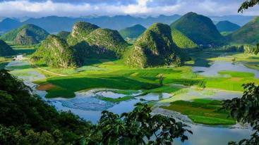 成都出发贵州云南7日自驾游：黄果树瀑布-普者黑-抚仙湖-元谋土林自驾游-推荐